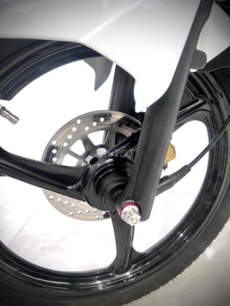 Yamaha Exciter 135 Spark FI Trắng xanh. Mua bán Xe máy tại Quận Tân Phú Tp Hồ Chí Minh được đăng bởi TỔNG KHO XE ĐIỆN SỈ VÀ LẺ TẠI HCM hình 19