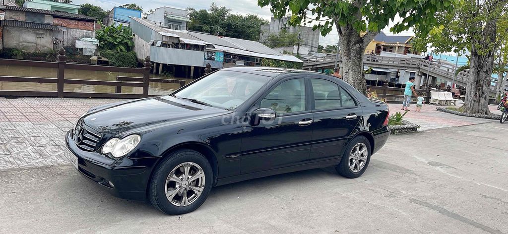 Mercedes Benz C Class 2004 C180K Classic  - 150000. Mua bán Ô tô tại Quận Ninh Kiều Cần Thơ được đăng bởi nguyen van tai hình 3