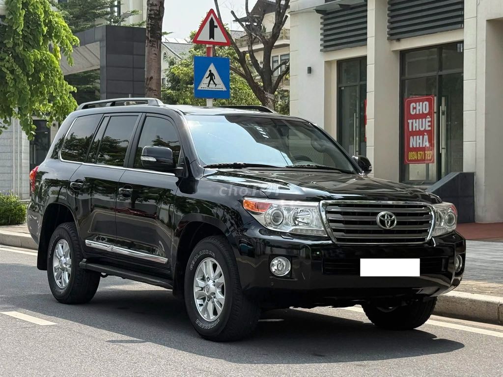 Toyota Land Cruiser 4.6 2015 года