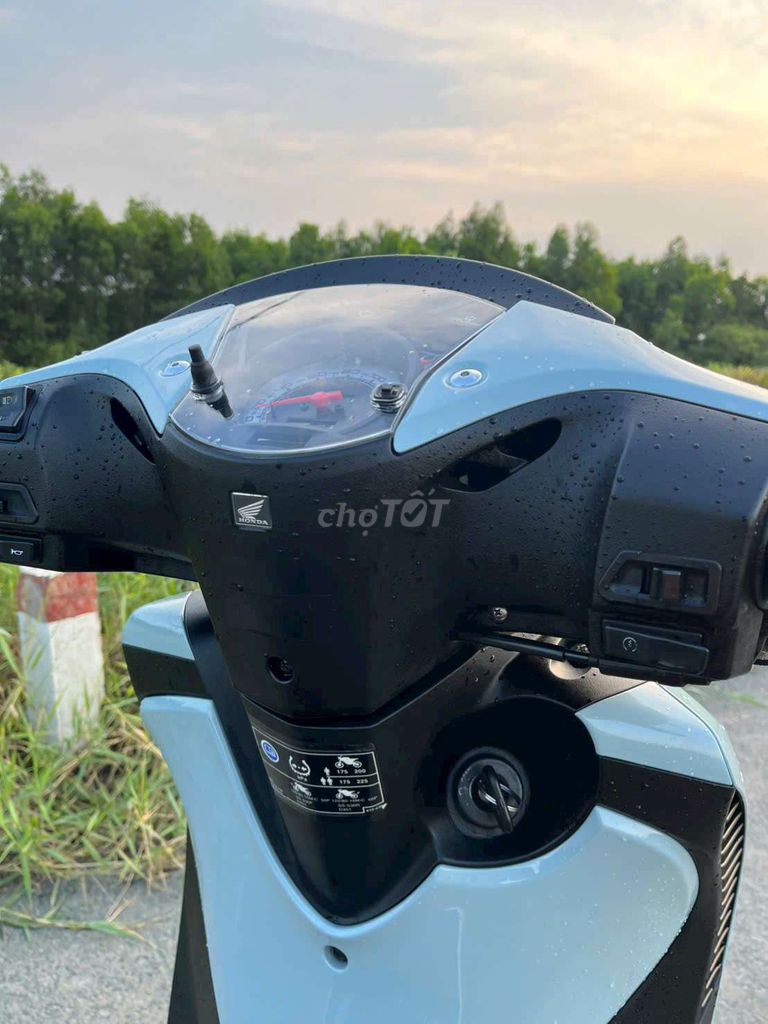 Honda SH150 скутер, серый