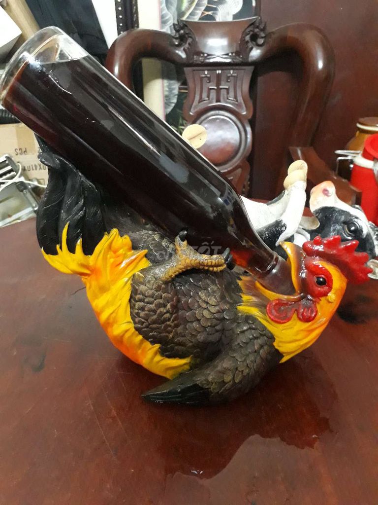 Con bò sữa và con gà ôm chai rượu. Mua bán Cây cảnh, đồ trang trí tại Quận 1 Tp Hồ Chí Minh được đăng bởi chi nguyen hình 5