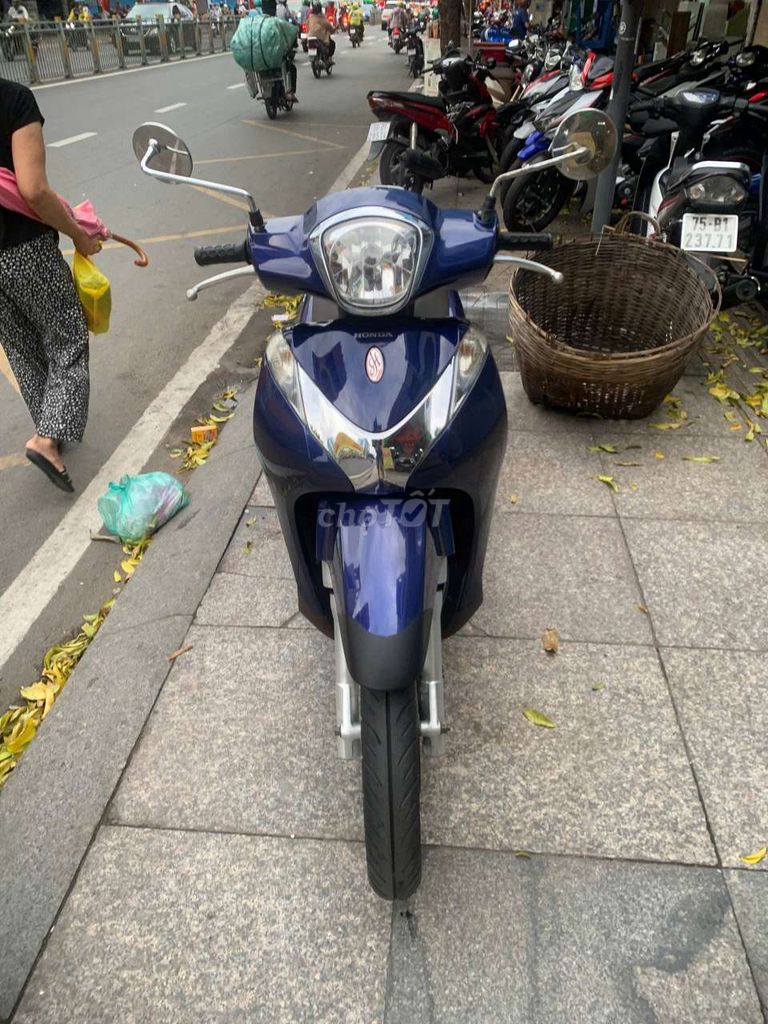 Honda SH mode 2015 mới 90% Bstp chính chủ. Mua bán Xe máy tại Quận Tân Phú Tp Hồ Chí Minh được đăng bởi Tuanduy hình 3