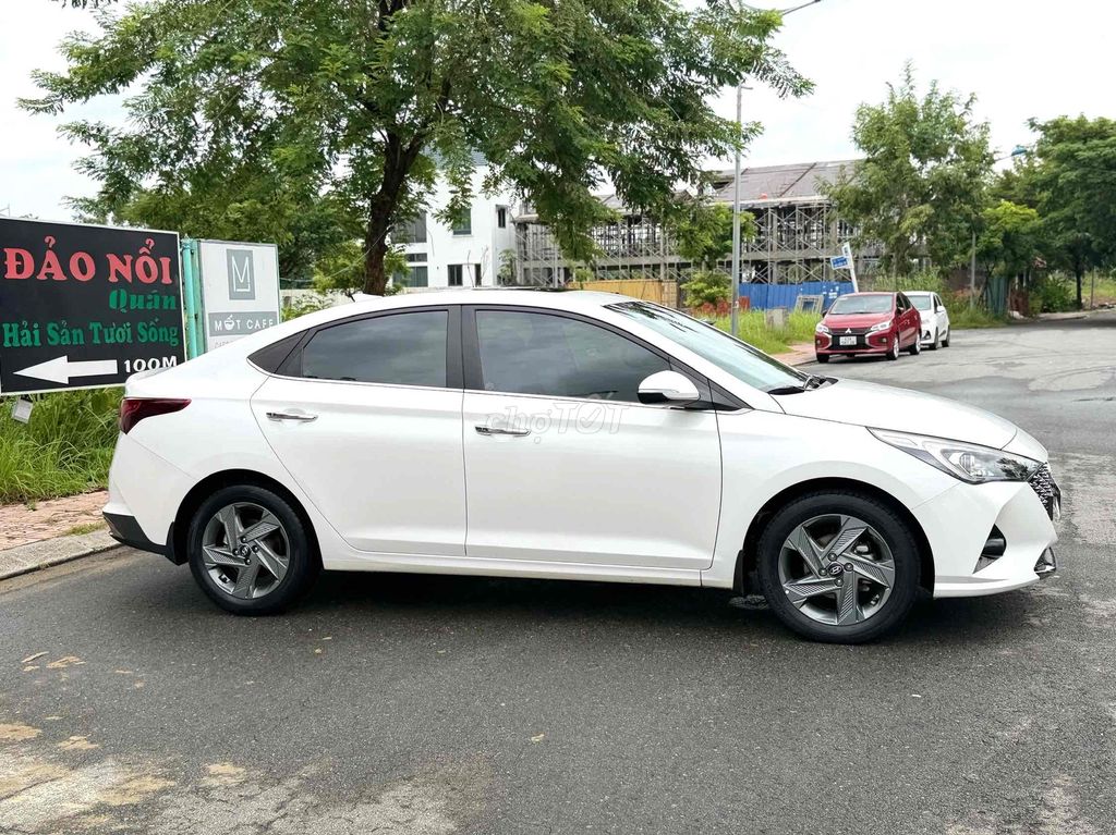 Hyundai Accent 2022 1.4 AT Đặc Biệt - 40000 km. Mua bán Ô tô tại Quận Hải Châu Đà Nẵng được đăng bởi Nguyễn Vương Auto hình 3