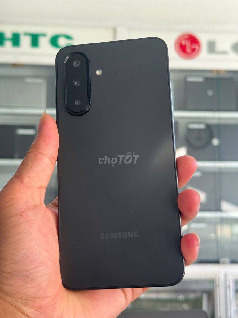 Samsung Galaxy A17 5G 128GB Đen. Mua bán Điện thoại tại Thành phố Buôn Ma Thuột Đắk Lắk được đăng bởi Cầm Đồ PHÚT 89  hình 1
