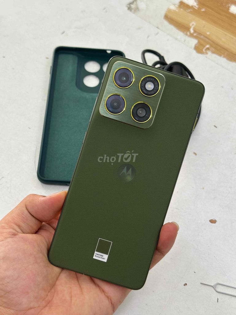 Motorola Edge 70 5G 12/ 256GB zin Xanh rêu cận 99. Mua bán Điện thoại tại Quận Bình Tân Tp Hồ Chí Minh được đăng bởi thành loc  hình 1