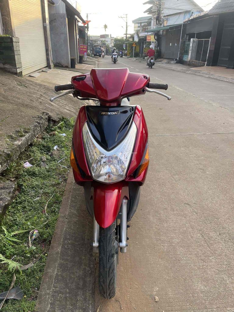 bán honda click máy êm mạnh. Mua bán Xe máy tại Thành phố Buôn Ma Thuột Đắk Lắk được đăng bởi nguyễn đức biên hình 1