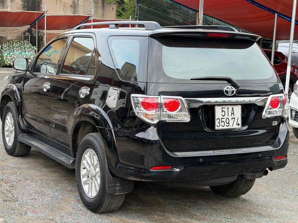 Fortuner 2.7V 4x4 2012, máy xăng, 2 cầu. Mua bán Ô tô tại Quận Bình Tân Tp Hồ Chí Minh được đăng bởi Tài hình 13