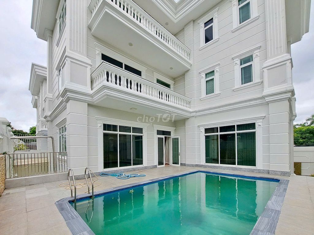 CHO THUÊ BIỆT THỰ NGUYỄN VĂN HƯỞNG - THẢO ĐIỀN - 500M2 - HỒ BƠI