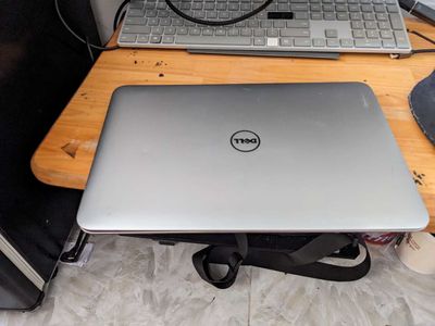 Dell XPS 9333 i5 ram 8gb ssd 256gb. Mua bán Laptop tại Quận 4 Tp Hồ Chí Minh được đăng bởi Bamboo