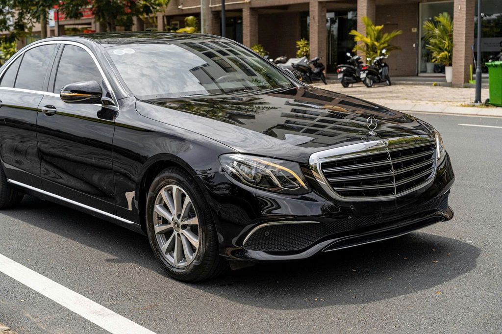Bán Mẹc E200 Model 2019 đẳng cấp doanh nhân. Mua bán Ô tô tại Quận 7 Tp Hồ Chí Minh được đăng bởi tuấn anh hình 10