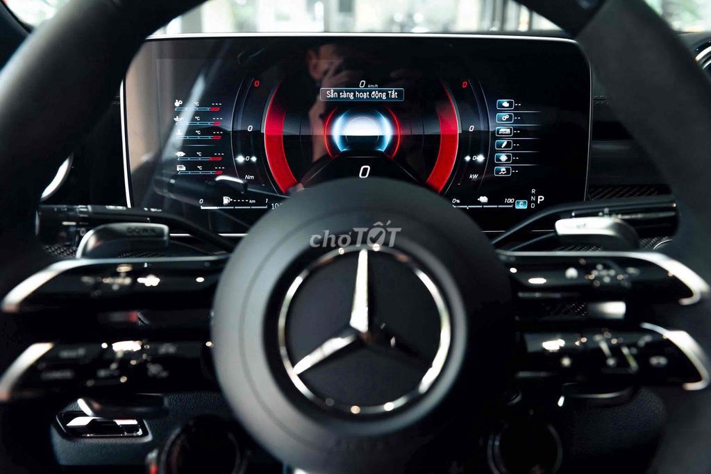 Mercedes C63 S E Performance AMG model 2024. Mua bán Ô tô tại Quận Tân Bình Tp Hồ Chí Minh được đăng bởi Long Anh Auto hình 9