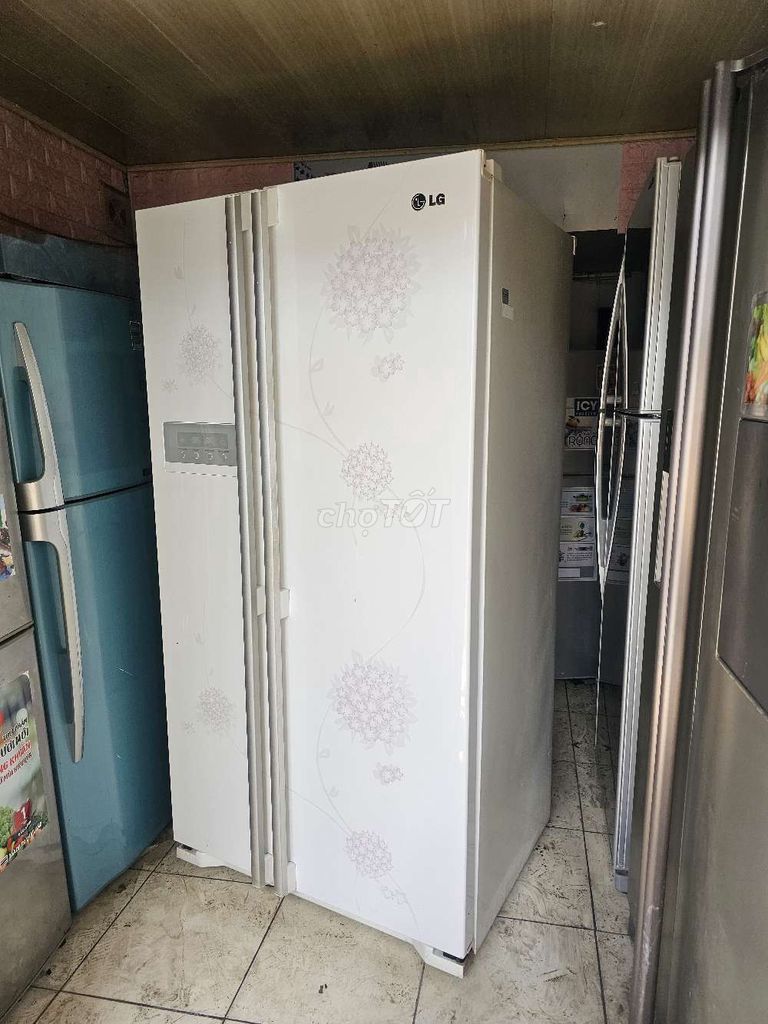 Tủ lạnh LG 500lit 2 cánh ,còn mới 90%,máy zin 100%