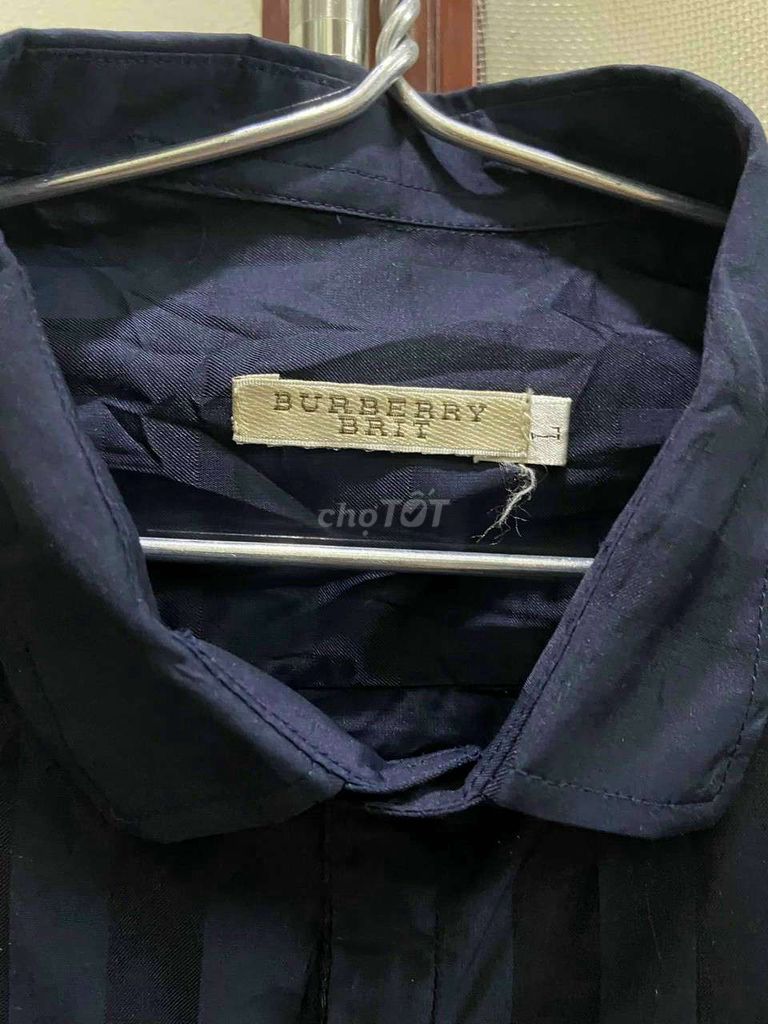 Áo Nam. Burberry. Size S. 95% Chính Hãng England