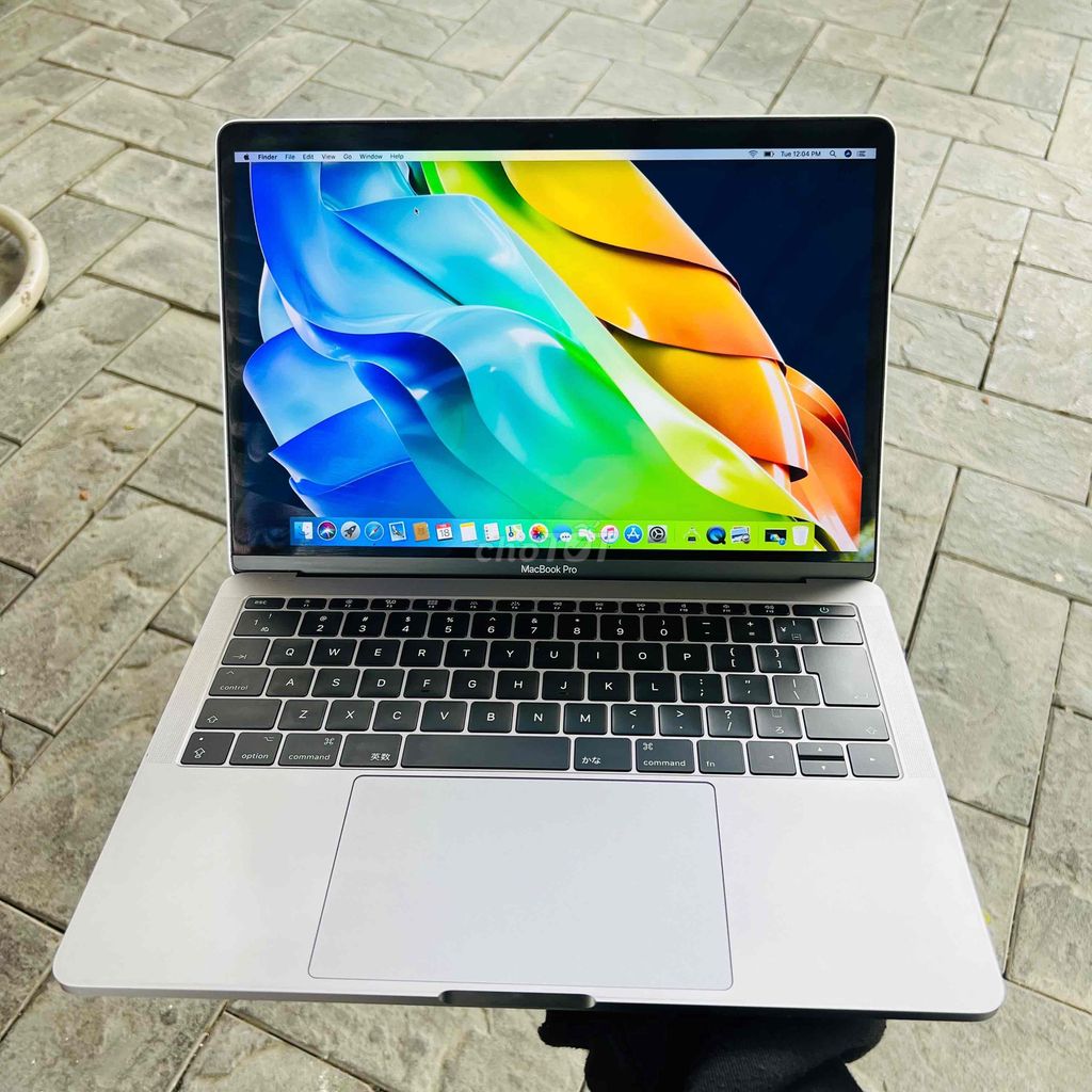 MacBook Pro 2017 13 inch màn sáng đẹp