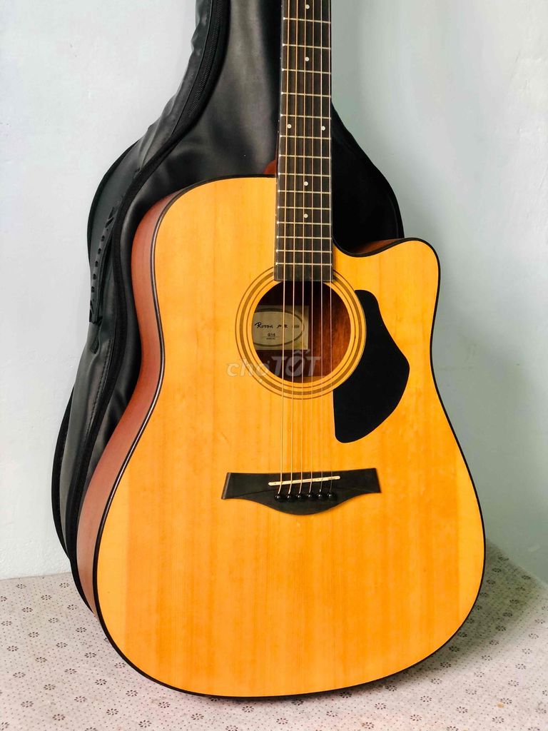 Guitar Rosen G15 giá mới 2tr8. Bán lại 1tr4