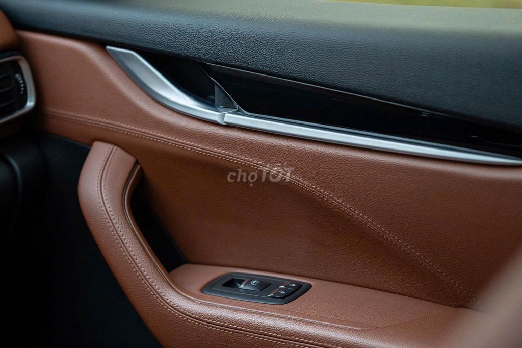 Maserati Levante 2020  - 45000 km. Mua bán Ô tô tại Quận 1 Tp Hồ Chí Minh được đăng bởi FatCar Auto hình 17