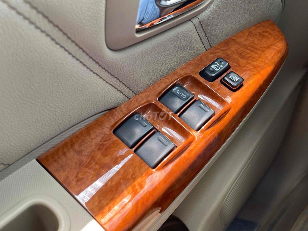 Toyota Fortuner 2011 2.7V - 34000 km. Mua bán Ô tô tại Quận 12 Tp Hồ Chí Minh được đăng bởi F2Auto hình 8