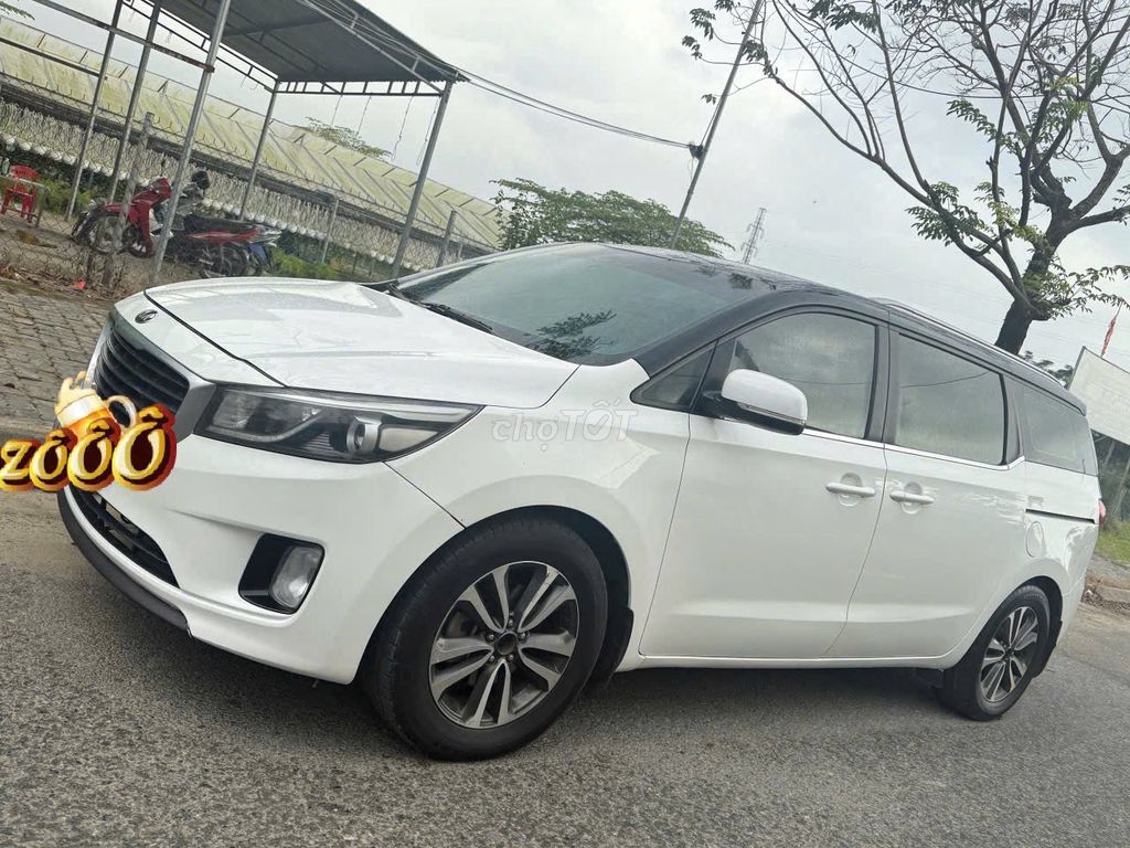 Kia Sedona 2018 Dầu Trắng. Mua bán Ô tô tại Quận Liên Chiểu Đà Nẵng được đăng bởi Tân Lê công Vy hình 1