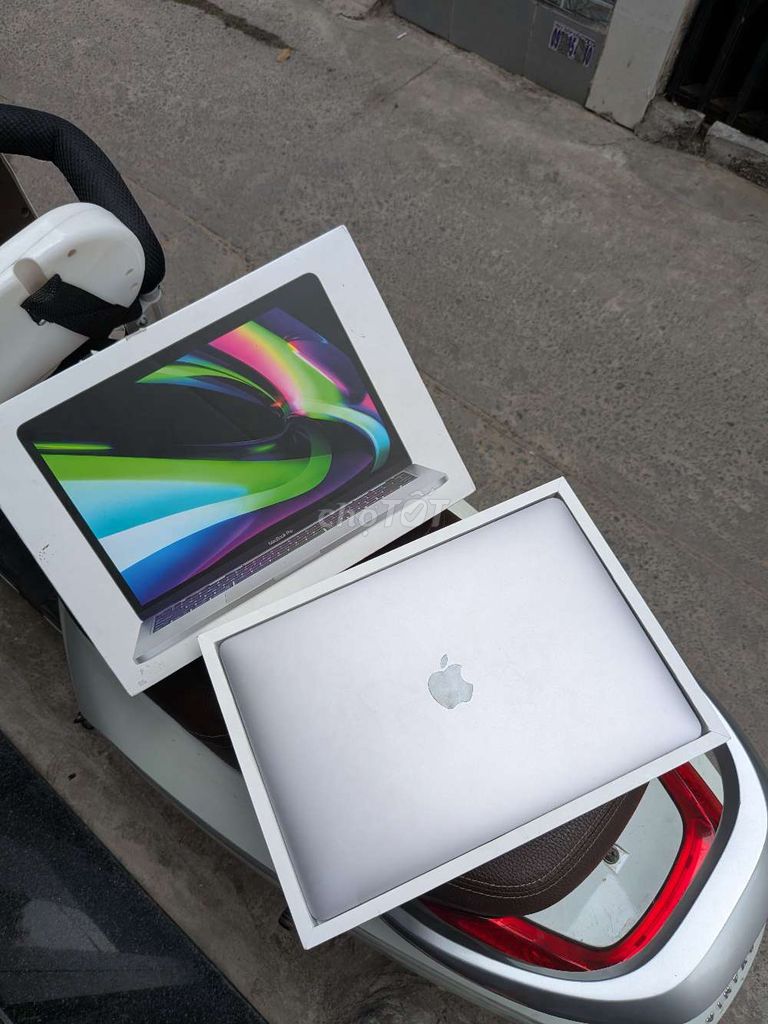 Apple MacBook Pro 13 inch M2 8GB/256GB. Mua bán Laptop tại Quận Gò Vấp Tp Hồ Chí Minh được đăng bởi JAPA STORE hình 1