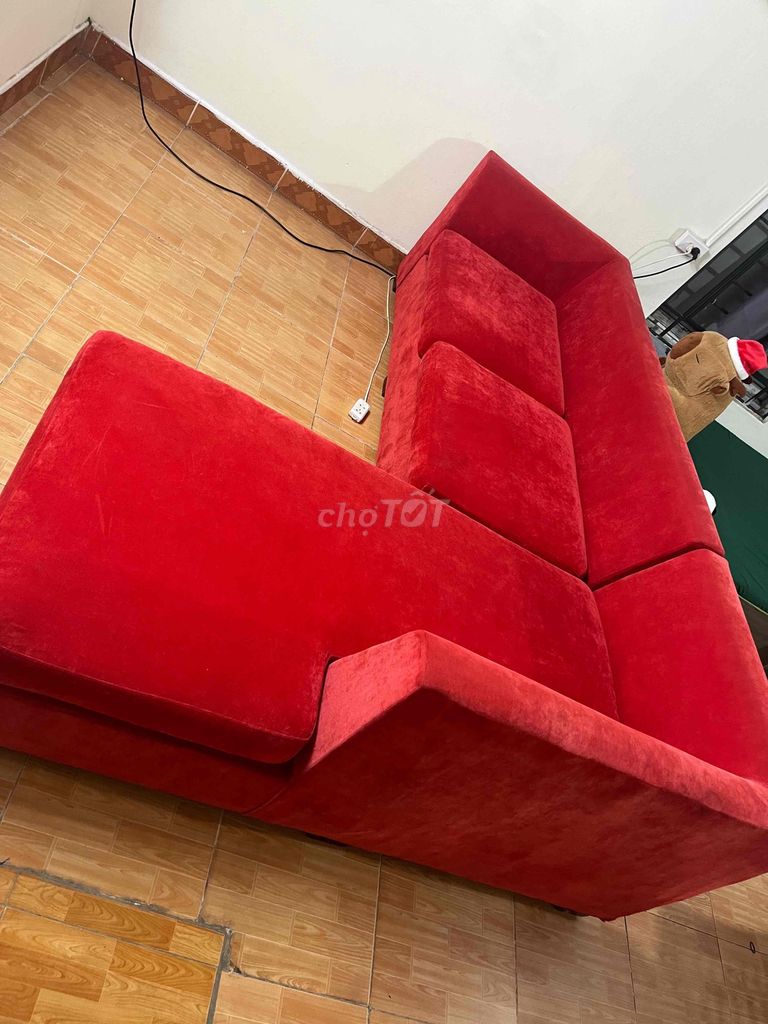 Ghế sofa chữ L vải đỏ hiện đại. Mua bán Bàn ghế tại Quận Đống Đa Hà Nội được đăng bởi Phạm Quang Giáp hình 1