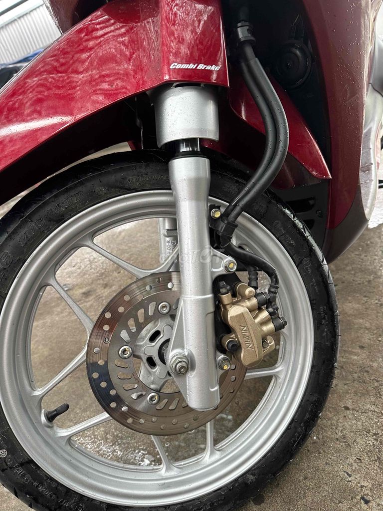 Honda SH Mode 125 2019 Бордовый 20000 км с номерами Хошимина
