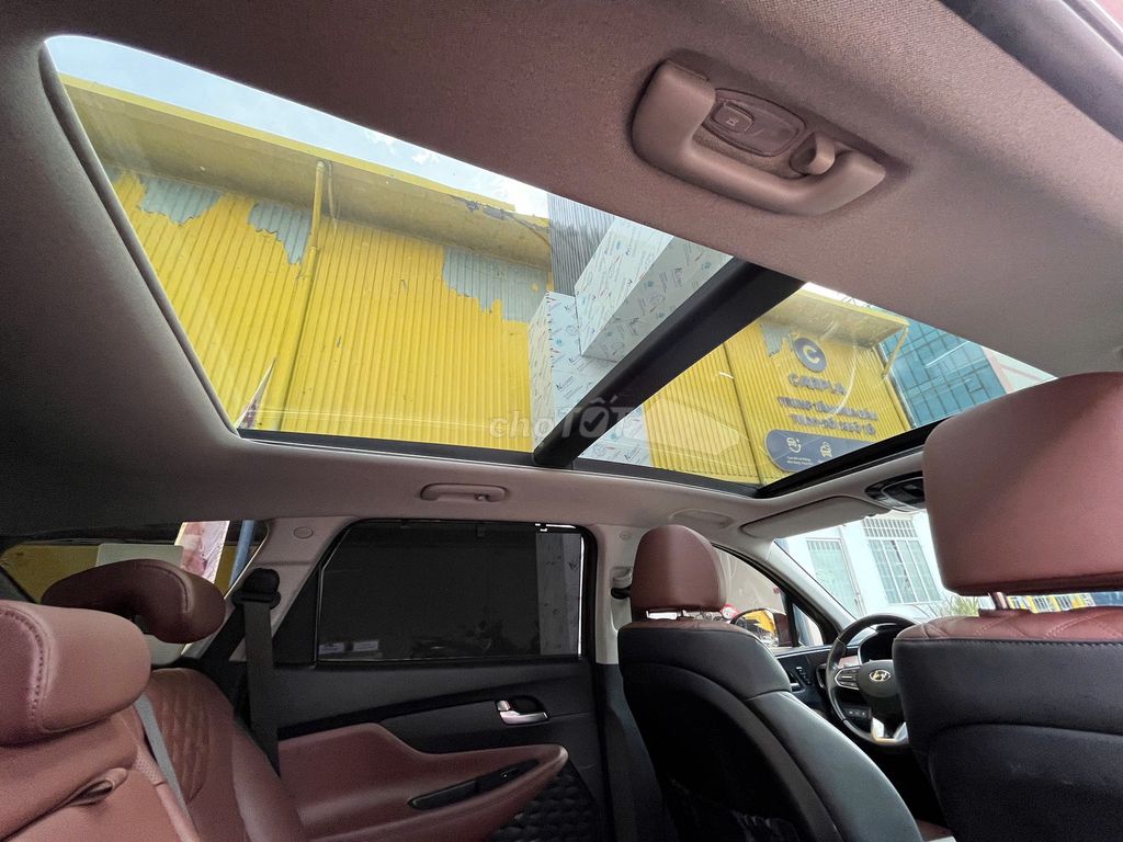 HYUNDAI SANTAFE DẦU CAO CẤP 2023 XE GIA ĐÌNH LƯỚT. Mua bán Ô tô tại Quận 1 Tp Hồ Chí Minh được đăng bởi Hiếu hình 13