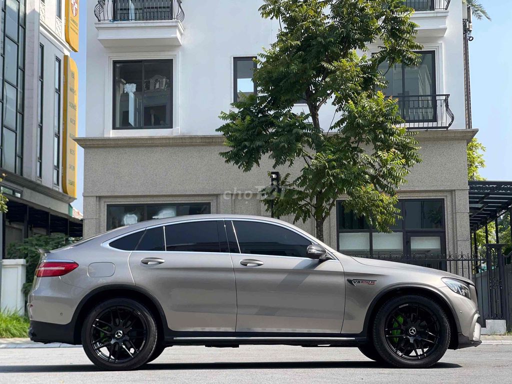 GLC300 Coupe 4Matic nk Đức 2019. Mua bán Ô tô tại Quận Long Biên Hà Nội được đăng bởi Trang Gala hình 6