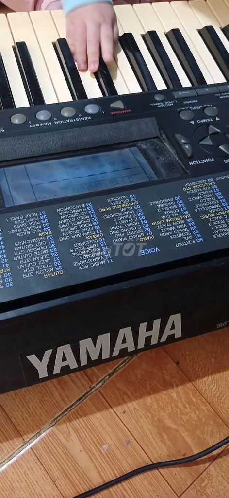 thanh lý ocgan yamaha 320  ko lổi lầm gì