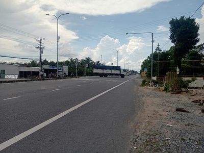 Chính chủ bán đất MT Quốc lộ 1A, P2, Trung Tâm TX Cai Lậy, Tiền Giang,. Mua bán Đất tại Thị xã Cai Lậy Tiền Giang được đăng bởi duy phuong nguyen