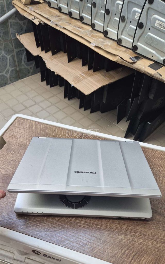 Panasonic CF-SZ5 i5-6300U 8GB/128GB. Mua bán Laptop tại Quận 10 Tp Hồ Chí Minh được đăng bởi Trinh Cẩm hình 1