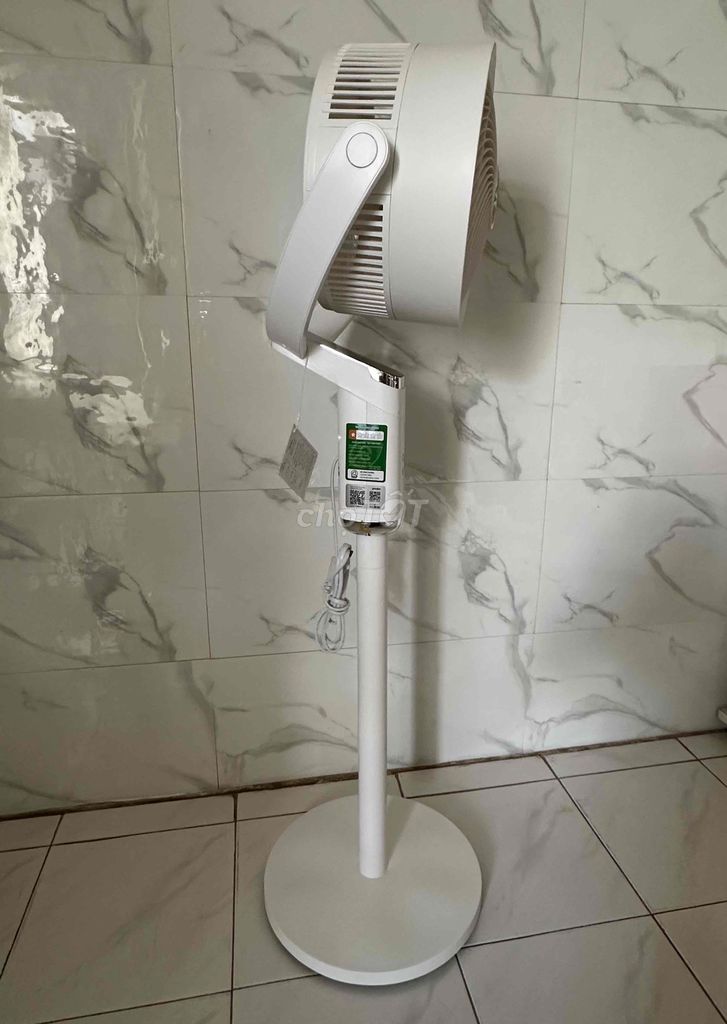 Quạt đứng P6veden PCF-18RHW Trắng Mới. Mua bán Quạt tại Quận 10 Tp Hồ Chí Minh được đăng bởi Nguyễn trương lâm hình 1