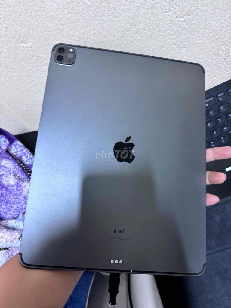 ipad pro 2020 12.9 inches 128Gb 4G 13tr5 kèm phím