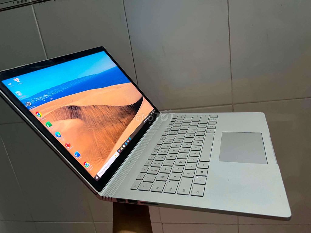 Surface i5 đời 8 14 inch 8GB/256GB Cảm ứng . Mua bán Laptop tại Thành phố Bến Tre Bến Tre được đăng bởi Máy tính Chí Lãm hình 1