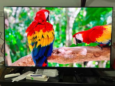Tivi LED 4K Samsung UA55CU8000 hàng trưng bày Màn. Mua bán Tivi, Âm thanh tại Thành phố Buôn Ma Thuột Đắk Lắk được đăng bởi Nguyễn Duy