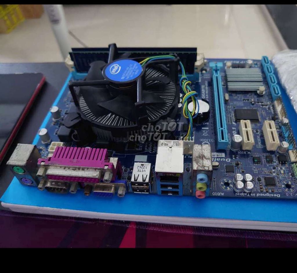 Combo mainboard Gigabyte H61
CPU i5 2400 ram 8g. Mua bán Linh kiện (RAM, Card...) tại Quận Ninh Kiều Cần Thơ được đăng bởi Minh Thế hình 1