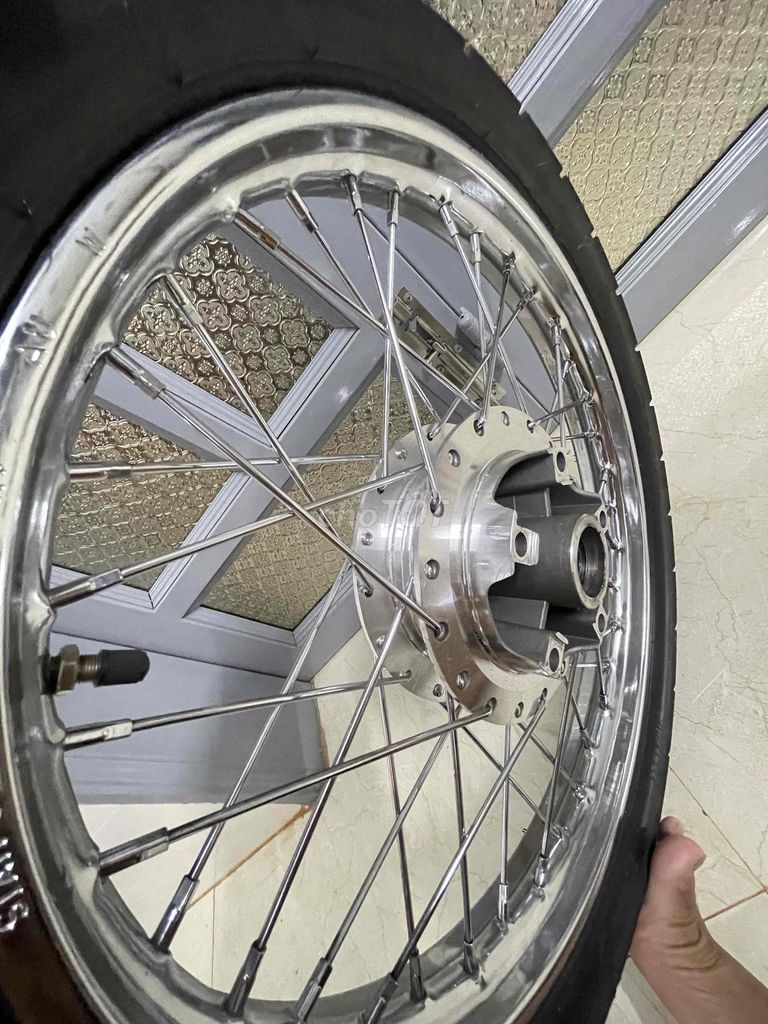 Cần ra đi bộ căm đùm niềng ex150 ngoại hình mới. Mua bán Phụ tùng xe tại Huyện Châu Đức Bà Rịa - Vũng Tàu được đăng bởi Tên chưa cung cấp hình 3