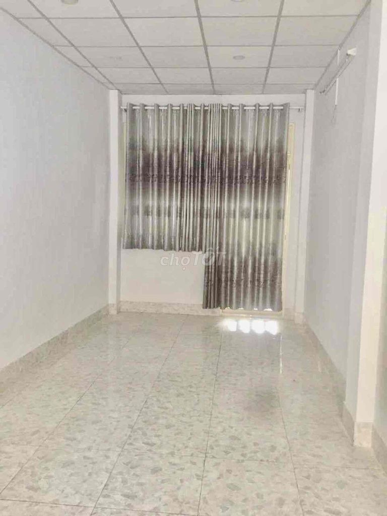 Bán nhà 50m2 Tôn Thất Hiệp Quận 11, hẻm xe hơi vi vu, chỉ 4.1 tỷ