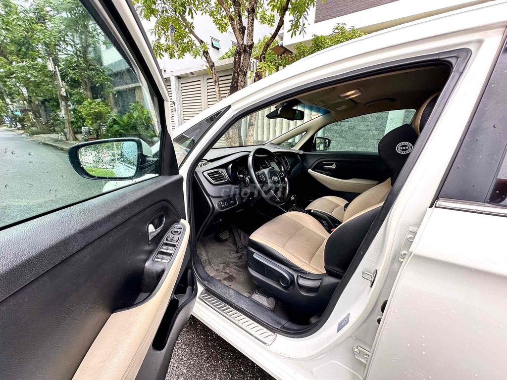 Kia Rondo 2017 Trắng Tự động 10 vạn