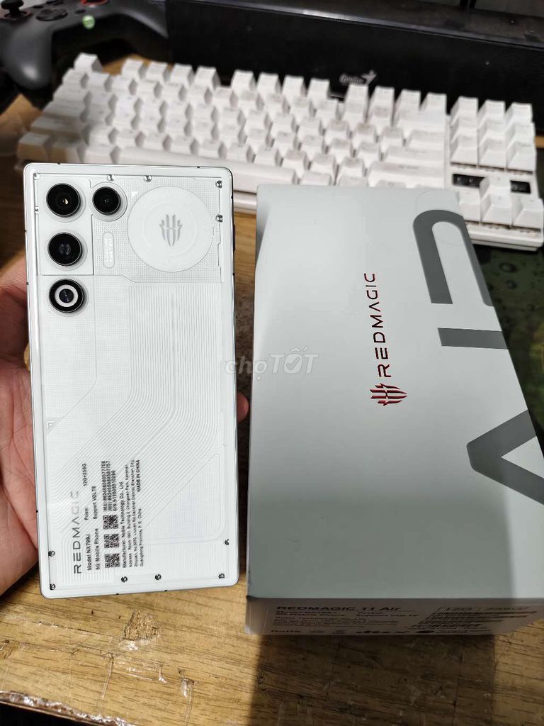 Redmagic 11 Air 12GB/256GB Bạc FPT. Mua bán Điện thoại tại Thành phố Thủ Đức Tp Hồ Chí Minh được đăng bởi Nguyễn Lân hình 1