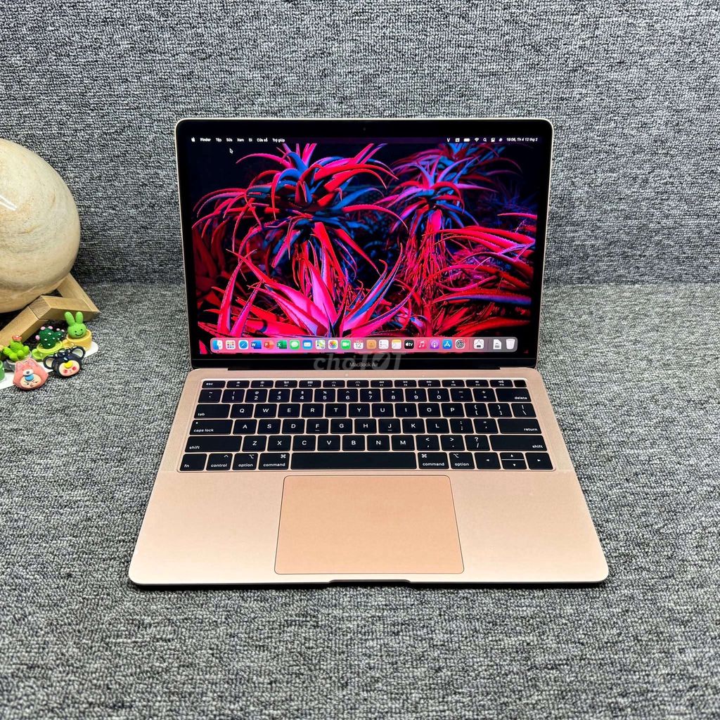 Macbook Air 2018 13" - Máy đẹp - Pin tốt. Mua bán Laptop tại Thành phố Huế Thừa Thiên Huế được đăng bởi LÊ NGUYỄN LAPTOP  hình 1