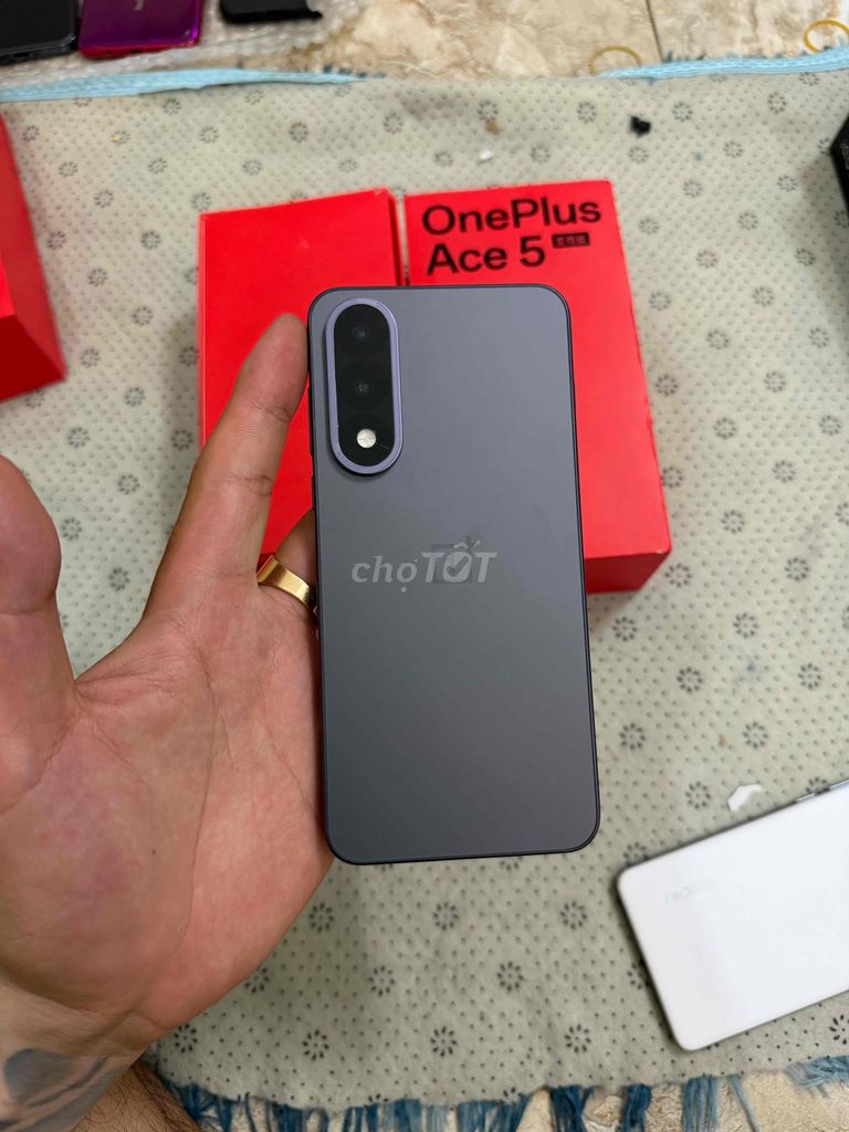 OnePlus Ace 5 ulltra  máy fullbox đẹp keng. Mua bán Điện thoại tại Quận Tân Bình Tp Hồ Chí Minh được đăng bởi Nguyễn Thắng Mobile hình 1