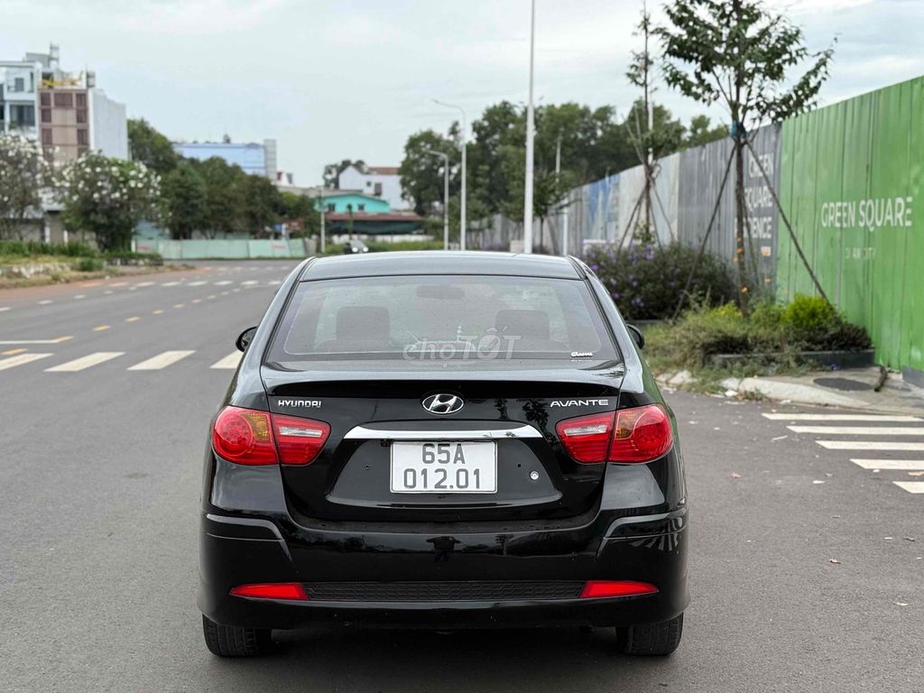 Hyundai Avante 2011 1.6 AT - 128000 km. Mua bán Ô tô tại Thành phố Dĩ An Bình Dương được đăng bởi Nguyễn Thành Công hình 3