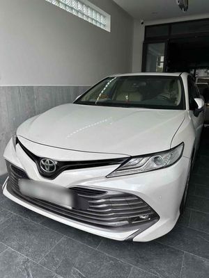 Toyota Camry 2020 2.5Q - 34000 km- 320Tr Trả Trươc. Mua bán Ô tô tại Quận Ninh Kiều Cần Thơ được đăng bởi Thái Thanh