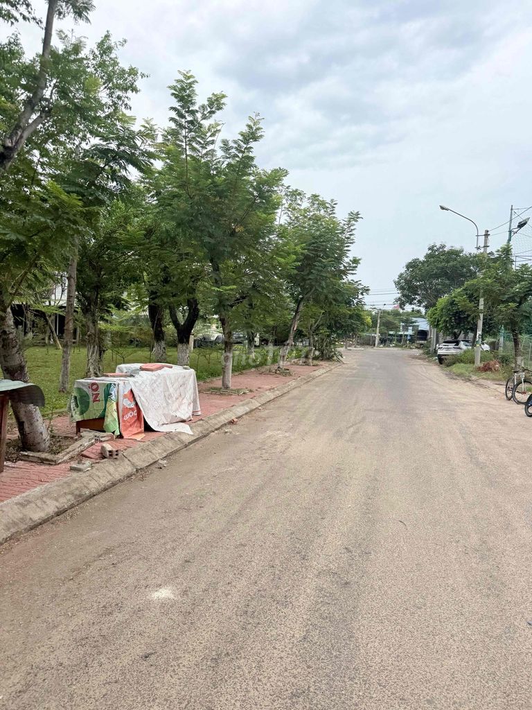 Nhà đẹp mới dọn vào ở ngay Nhà đẹp mới dọn vào ở ngay