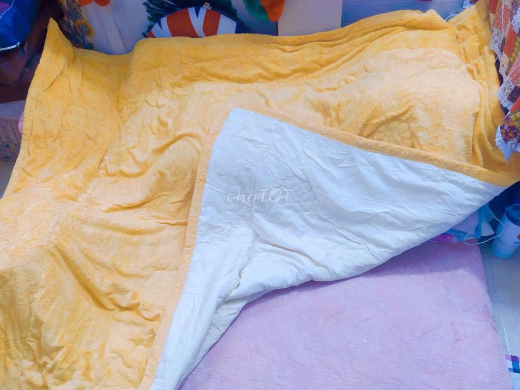 Chăn bông 2 mùa siêu đẹp (Made in Korea).. Mua bán Giường, chăn ga gối nệm tại Quận Bình Thạnh Tp Hồ Chí Minh được đăng bởi Vũ Tâm Phượng hình 1