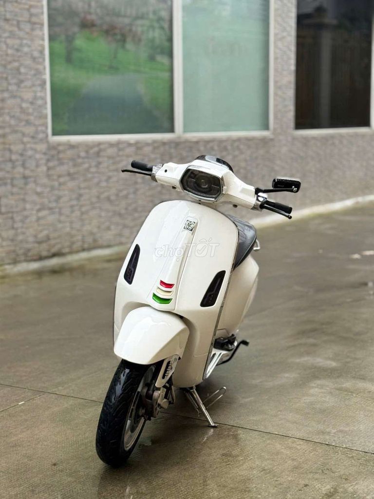 Piaggio Vespa Sprint 2018 Trắng 10000 km. Mua bán Xe máy tại Quận Bình Thạnh Tp Hồ Chí Minh được đăng bởi nguyen hien hình 1