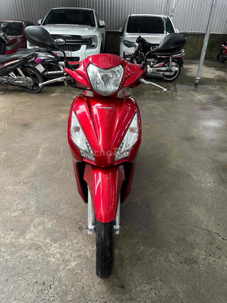 Honda Vision 110 Fi 2019 Красно-коричневый с родным ключом б/у