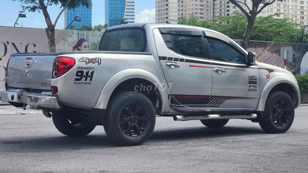 Mitsubishi Triton 2013 - Hai cầu số tự động. Mua bán Ô tô tại Quận Hà Đông Hà Nội được đăng bởi Hiệp Xoăn Hà Đông hình 3