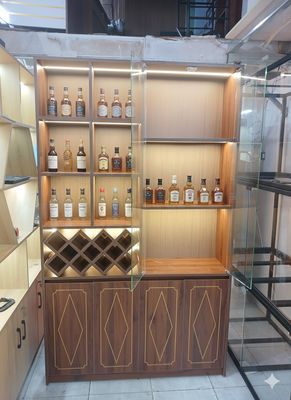 Tủ rượu gỗ kính nâu, thiết kế hiện đại. Mua bán Tủ, kệ gia đình tại Quận Tân Bình Tp Hồ Chí Minh được đăng bởi TỦ KỆ TRƯNG BÀY