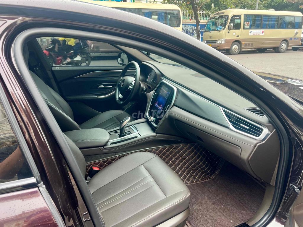 VinFast Lux A Base 2021 6800 km Nâu. Mua bán Ô tô tại Quận Bắc Từ Liêm Hà Nội được đăng bởi Nguyễn Hoàng hình 12